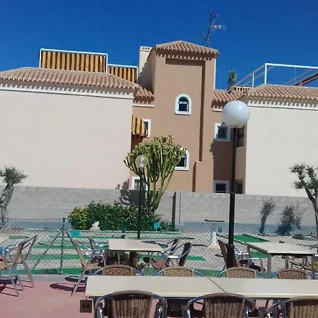 Naranja Con Piscina Urb El Paraiso Torrevieja
