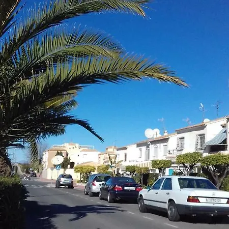 Naranja Con Piscina Urb El Paraiso Apartment